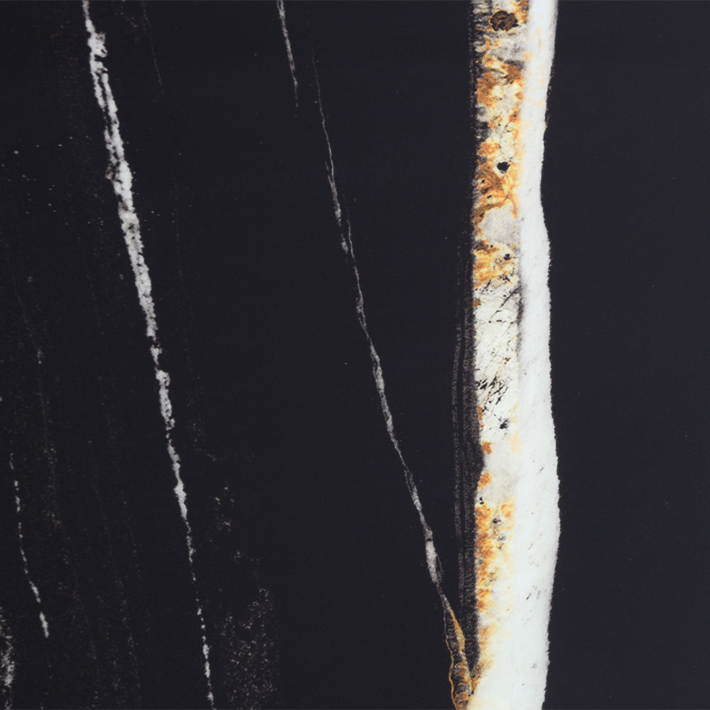 Drisana - Coffee Table - Black Mirrored