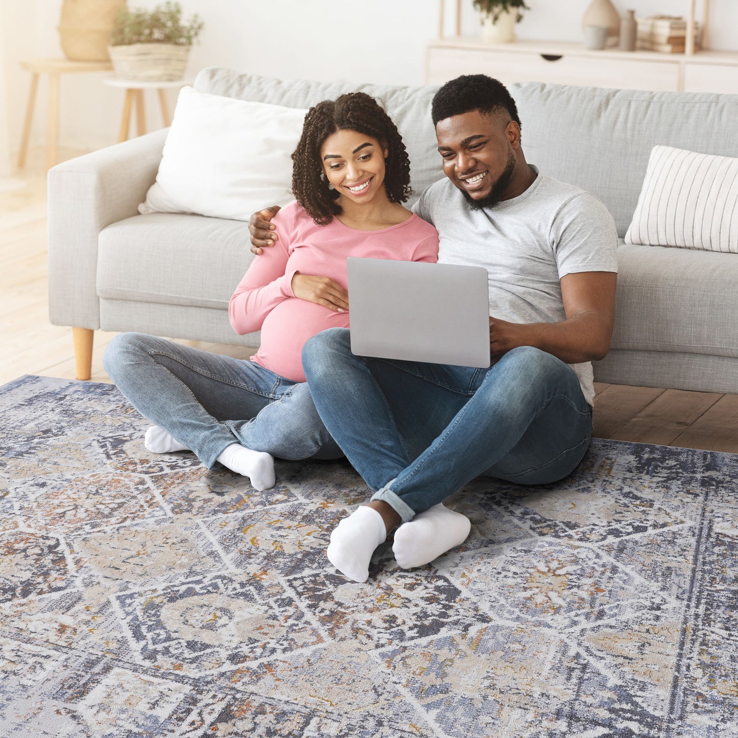 Payas - 6' X 9' Traditional Area Rug - Multi