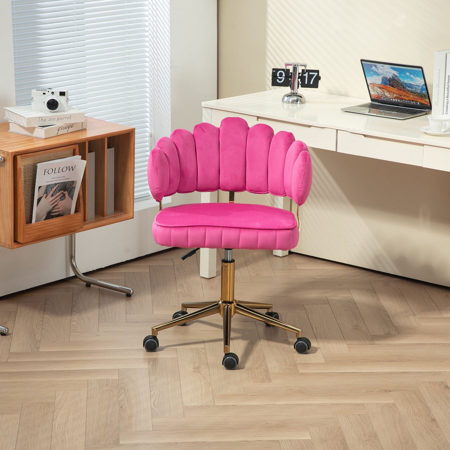 Modern Velvet Home Office Desk Chair With Adjustable Height And Swivel Wheels