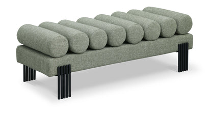 Akeela - Bench