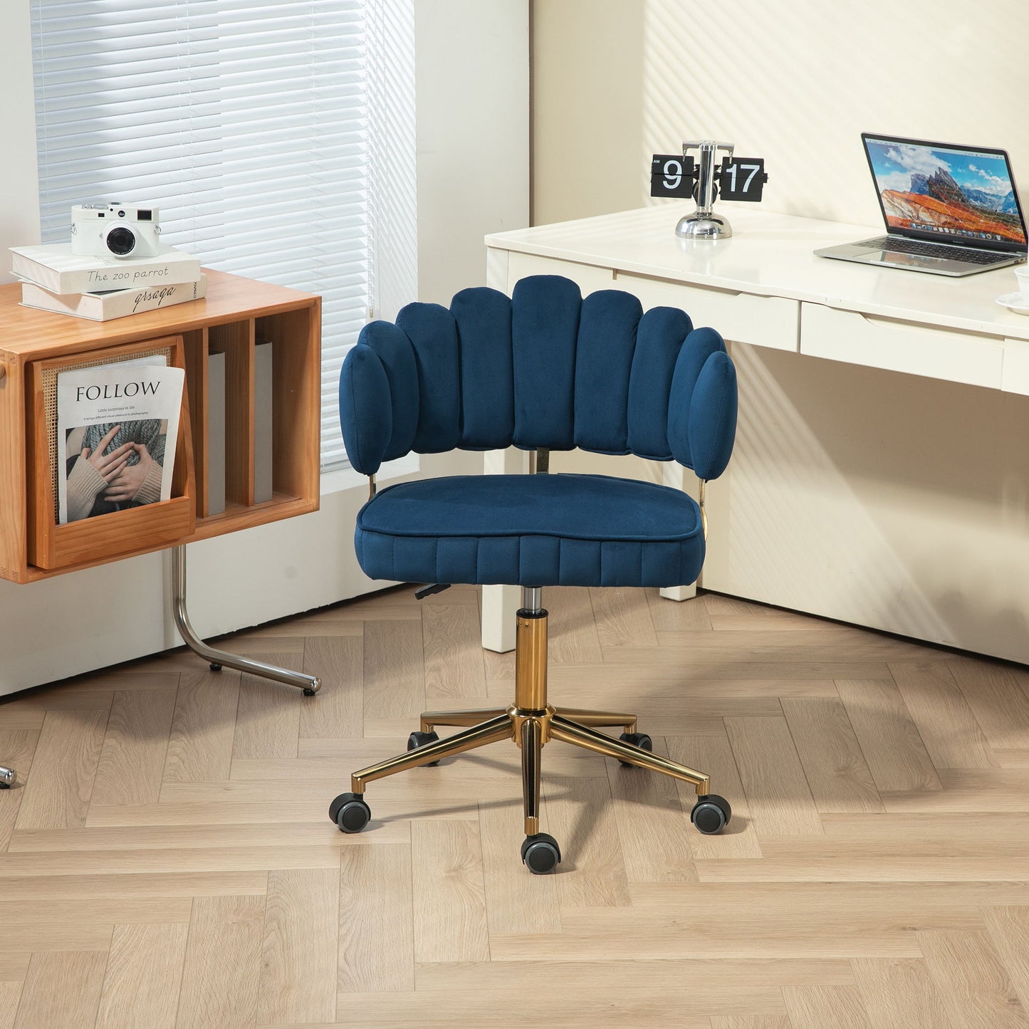 Modern Velvet Home Office Desk Chair With Adjustable Height And Swivel Wheels