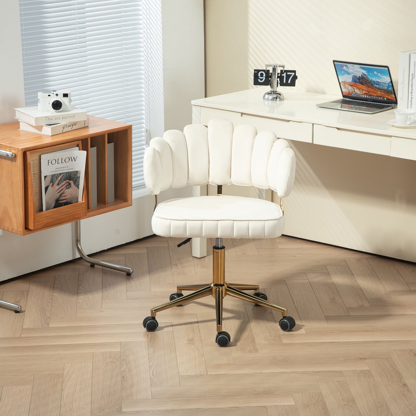 Modern Velvet Home Office Desk Chair With Adjustable Height And Swivel Wheels