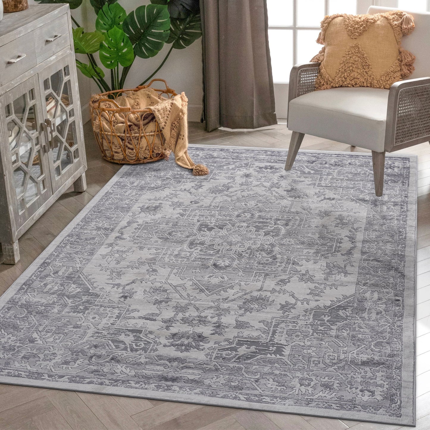 Marfi - 8' X 10' Oriental Area Rug - Silver
